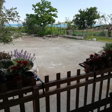 Polignano: Ai Due Capperi Polignano a Mare